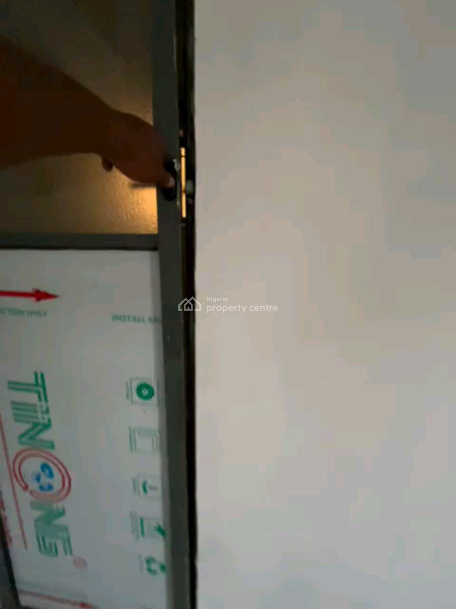 Room Self Contain, Off Ilaje Road, Bariga, Shomolu, Lagos, Self Contain (single Rooms) for Rent