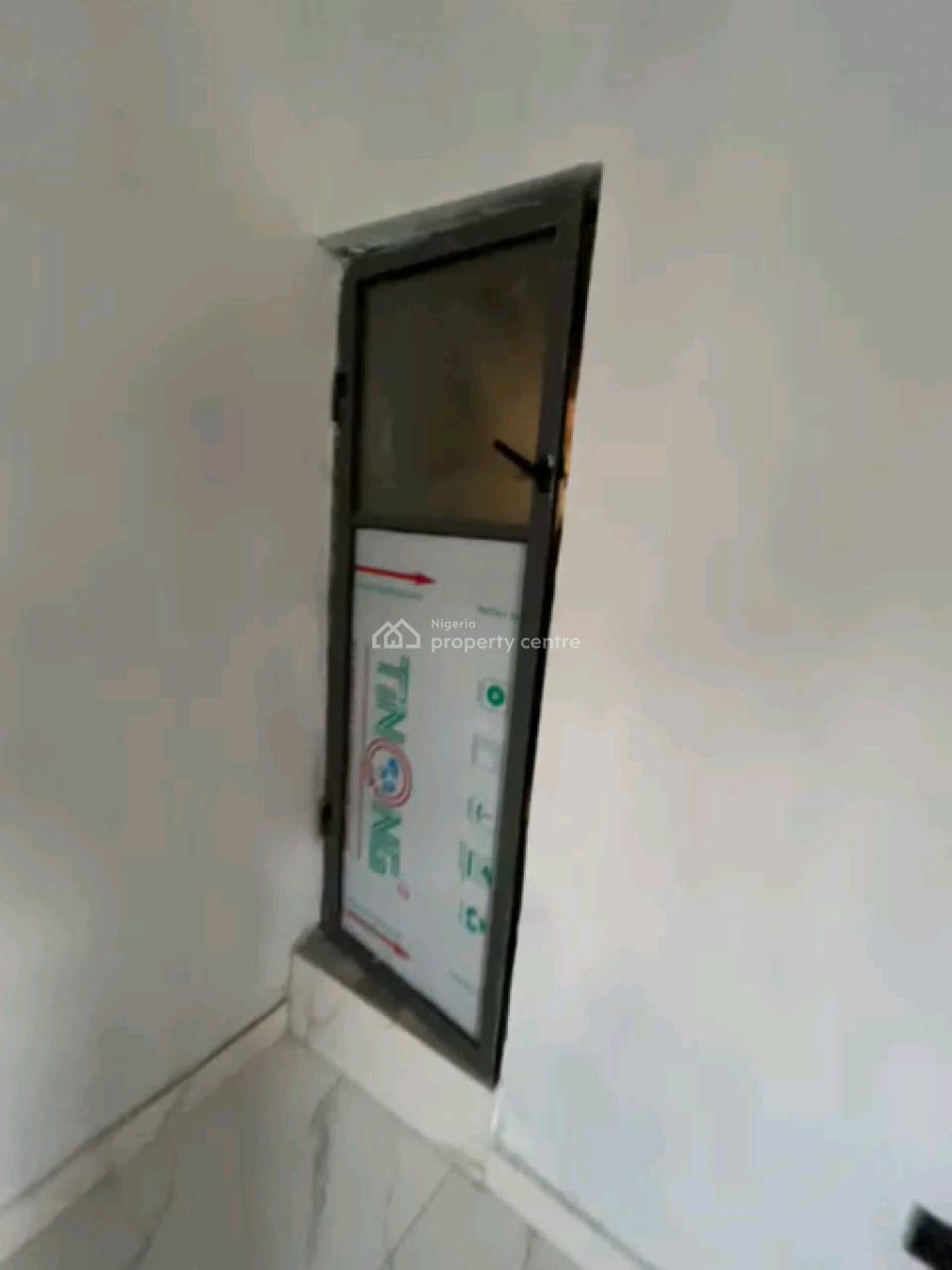 Room Self Contain, Off Ilaje Road, Bariga, Shomolu, Lagos, Self Contain (single Rooms) for Rent