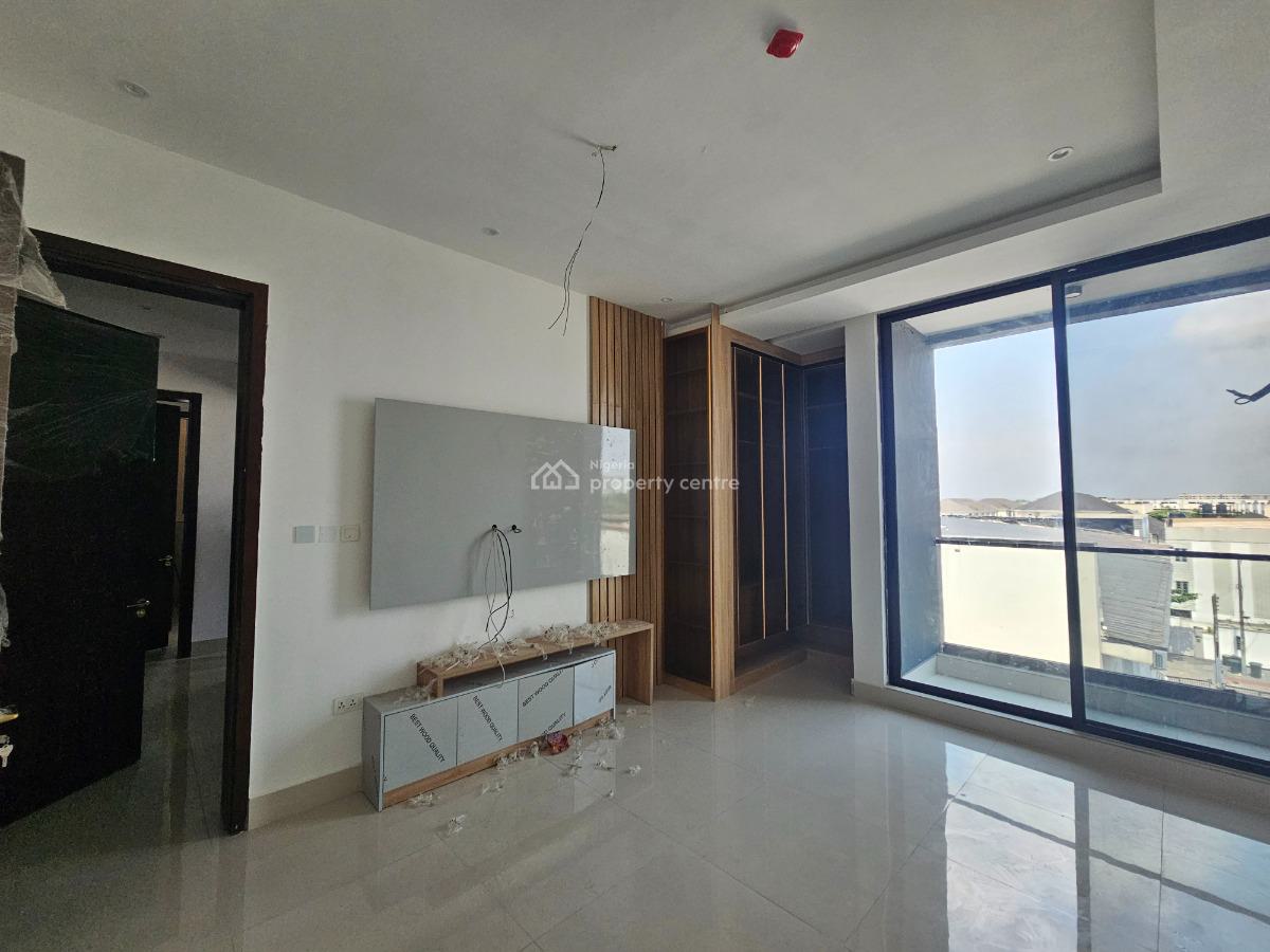 Luxury 3 Bedroom Fully Serviced Pent Apartment in a Gated Community, Off Admiralty Road, Lekki Phase 1, Lekki, Lagos, Flat / Apartment for Sale