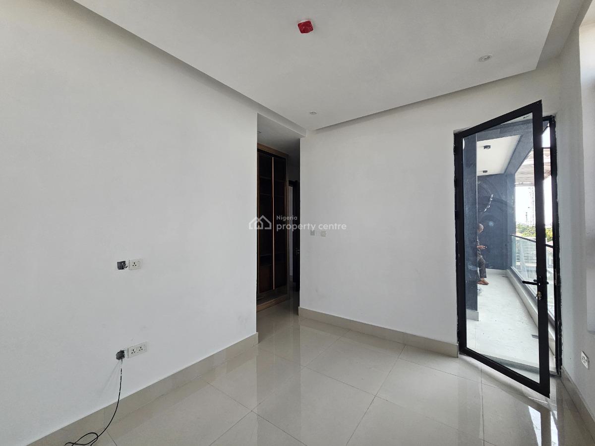 Luxury 3 Bedroom Fully Serviced Pent Apartment in a Gated Community, Off Admiralty Road, Lekki Phase 1, Lekki, Lagos, Flat / Apartment for Sale