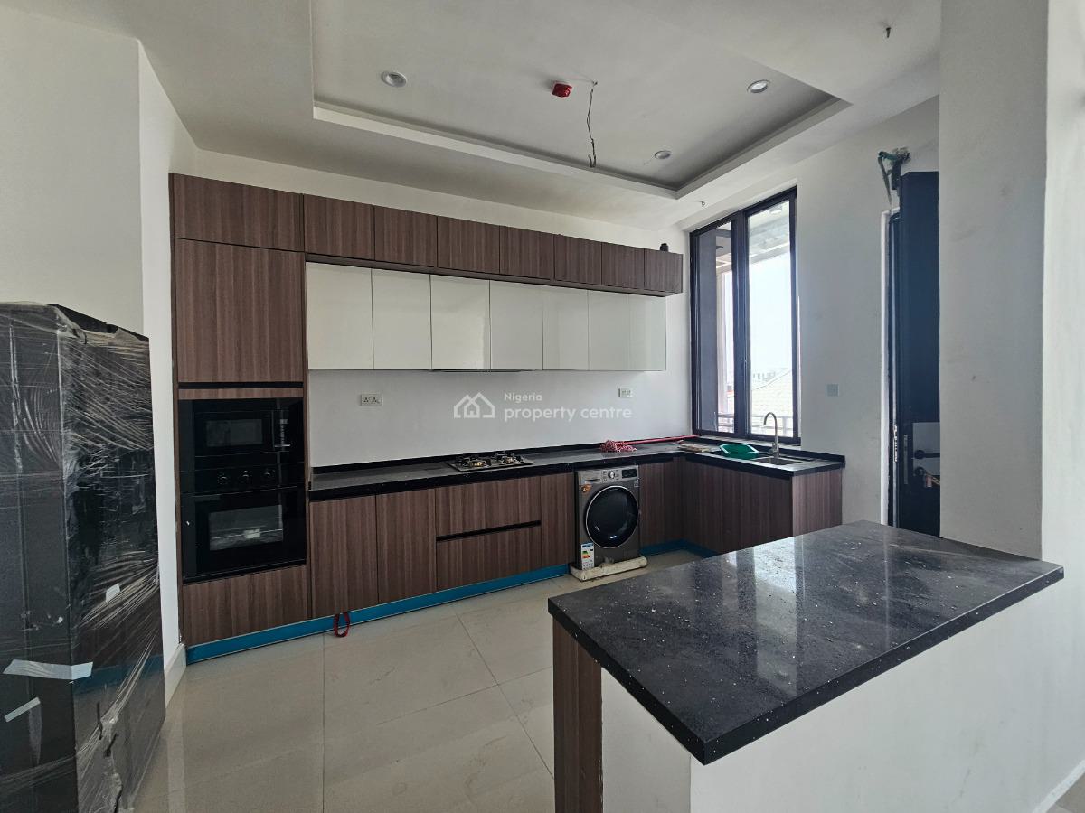 Luxury 3 Bedroom Fully Serviced Pent Apartment in a Gated Community, Off Admiralty Road, Lekki Phase 1, Lekki, Lagos, Flat / Apartment for Sale