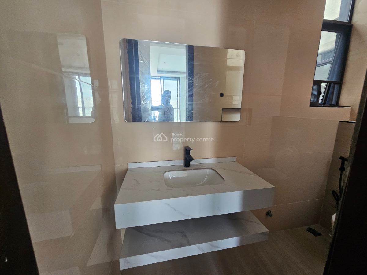 Luxury 3 Bedroom Fully Serviced Pent Apartment in a Gated Community, Off Admiralty Road, Lekki Phase 1, Lekki, Lagos, Flat / Apartment for Sale