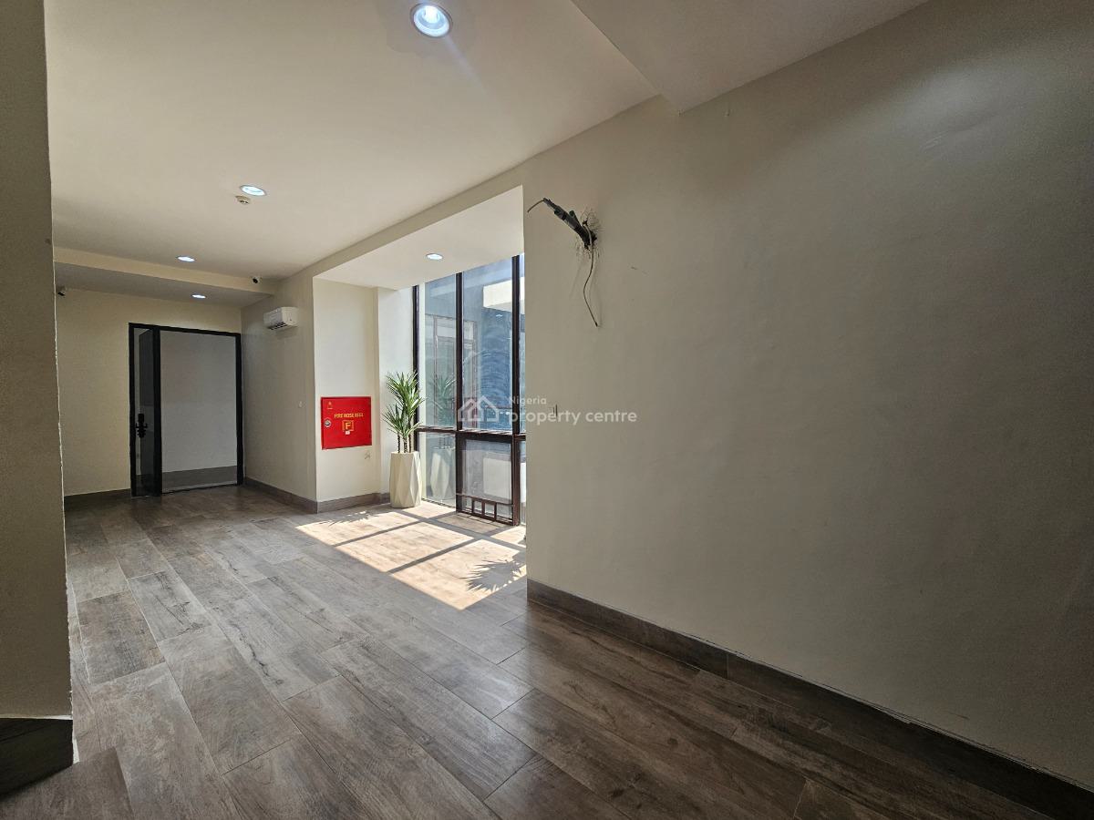 Luxury 3 Bedroom Fully Serviced Pent Apartment in a Gated Community, Off Admiralty Road, Lekki Phase 1, Lekki, Lagos, Flat / Apartment for Sale