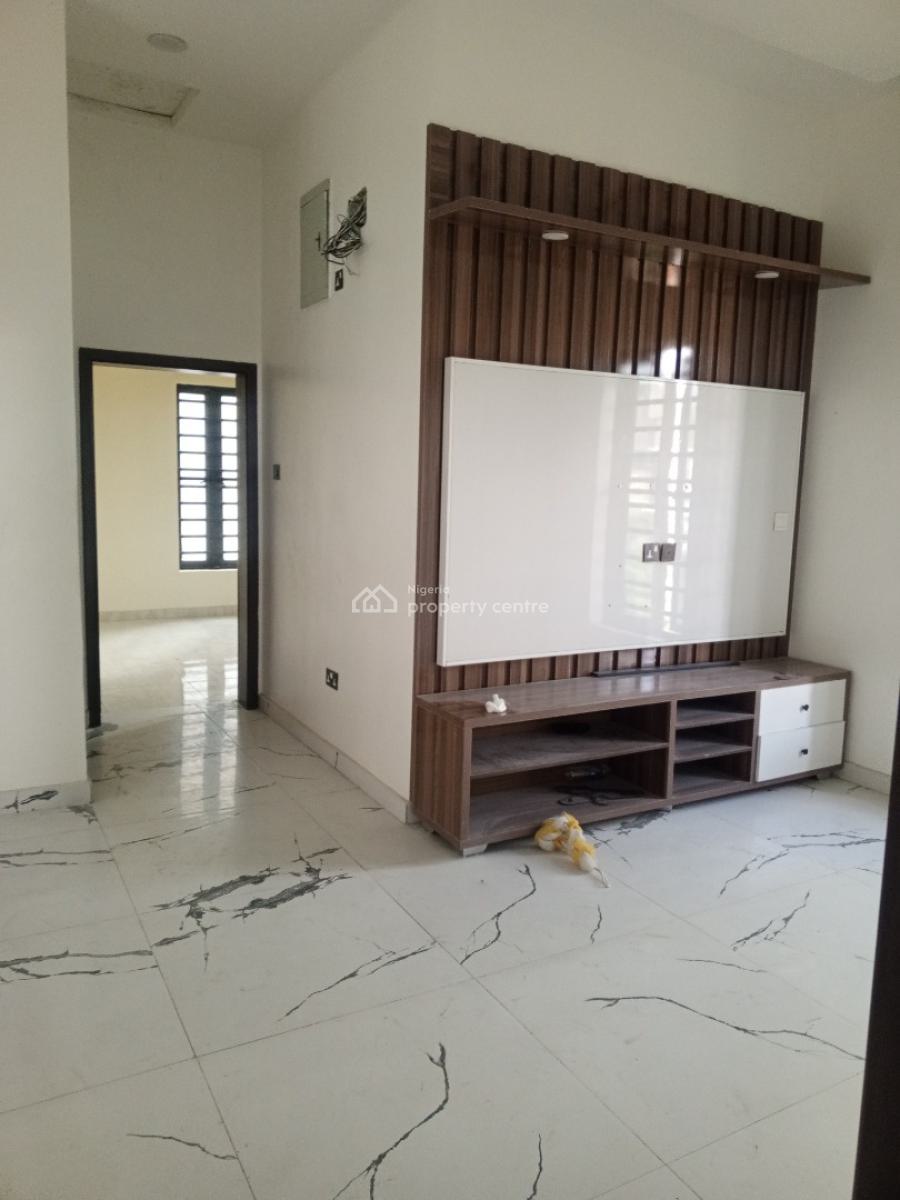 Mini Flat with Big Standard Kitchen in Paradise 3 Estate Chevron, Paradise 3 Estate, Lekki, Lagos, Mini Flat (room and Parlour) for Rent