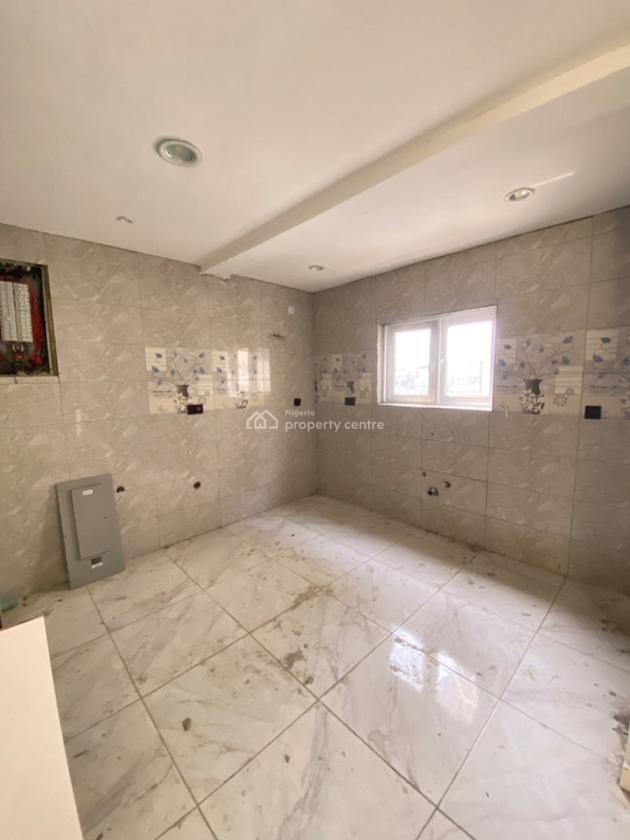 4 Bedroom Terrace Duplex Available, Lekki Phase 1, Lekki, Lagos, Terraced Duplex for Sale