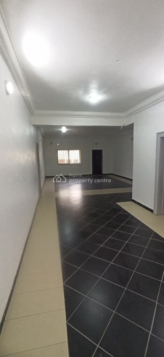 Clean 2 Bedrooms Apartment with Bq, Wuse 2, Abuja, Flat / Apartment for Rent