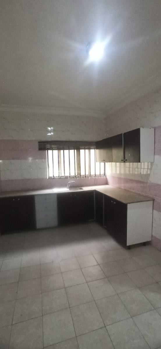 Clean 2 Bedrooms Apartment with Bq, Wuse 2, Abuja, Flat / Apartment for Rent