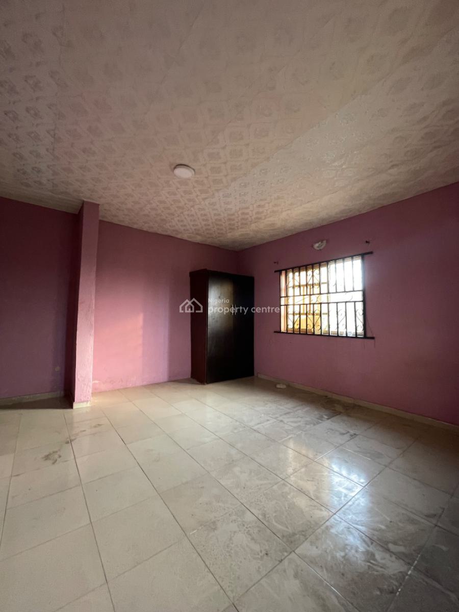 One Room in a Shared Apartment, Idowu Estate, Addo Road, Ajah, Lagos, Flat / Apartment for Rent