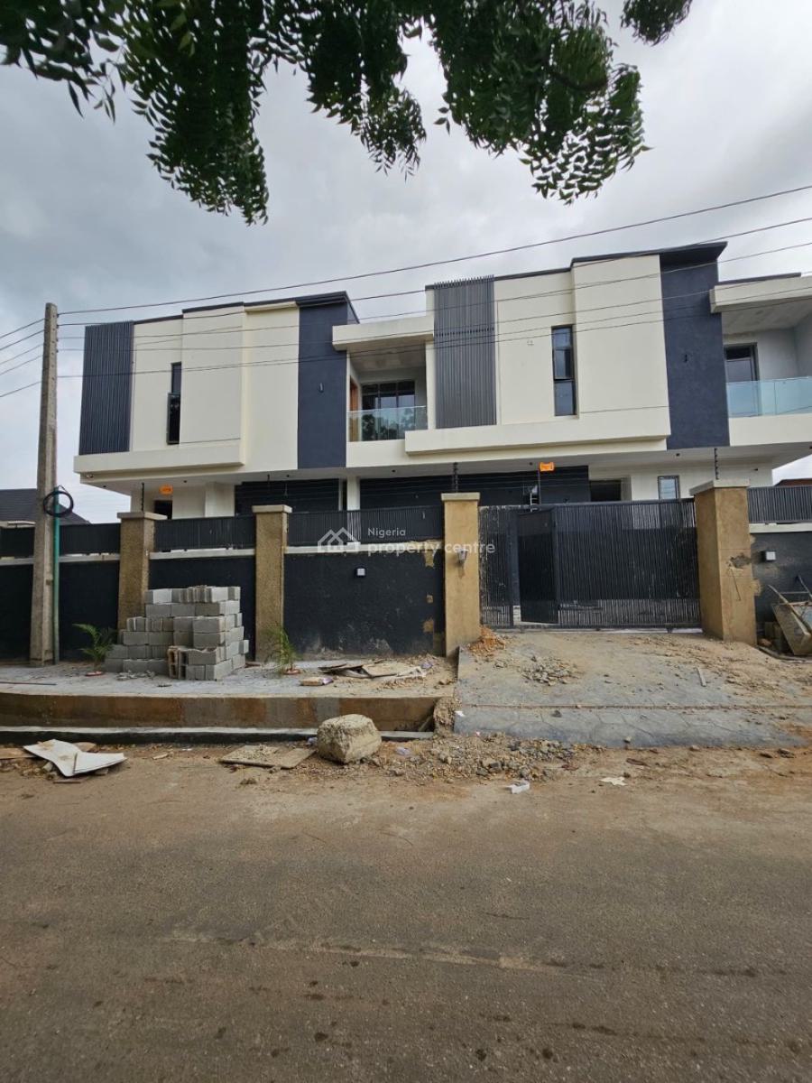 4 Bedroom Semi Detached Duplex with Bq, Magodo, Lagos, Semi-detached Duplex for Sale