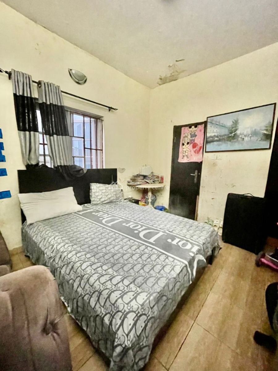 Specious 2 Bedrooms Apartment with Mini Lounge, Chevron New Road, Lekki, Lagos, Flat / Apartment for Sale