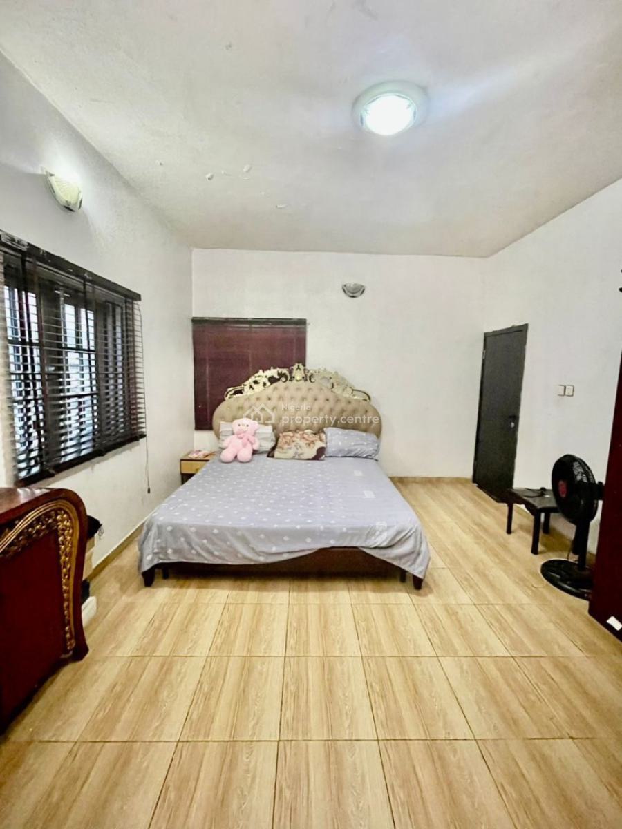 Specious 2 Bedrooms Apartment with Mini Lounge, Chevron New Road, Lekki, Lagos, Flat / Apartment for Sale