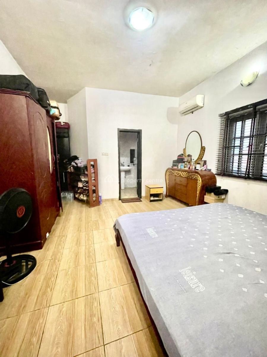 Specious 2 Bedrooms Apartment with Mini Lounge, Chevron New Road, Lekki, Lagos, Flat / Apartment for Sale