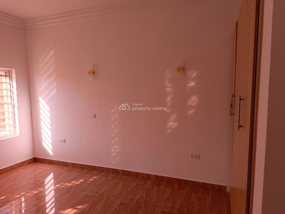 Clean Serviced 3 Bedroom Flat with Bq in a Serene Environment, By Gilmor Tarred Road, Jahi, Abuja, Flat / Apartment for Rent