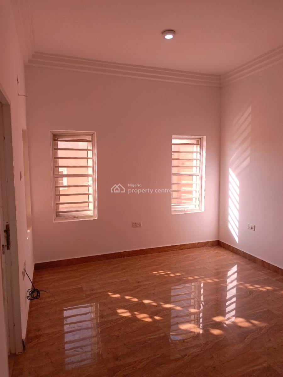 Clean Serviced 3 Bedroom Flat with Bq in a Serene Environment, By Gilmor Tarred Road, Jahi, Abuja, Flat / Apartment for Rent