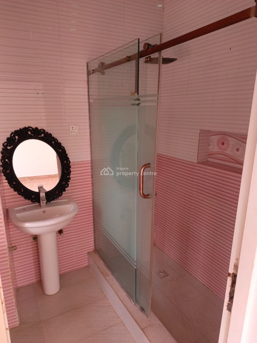 Clean Serviced 3 Bedroom Flat with Bq in a Serene Environment, By Gilmor Tarred Road, Jahi, Abuja, Flat / Apartment for Rent