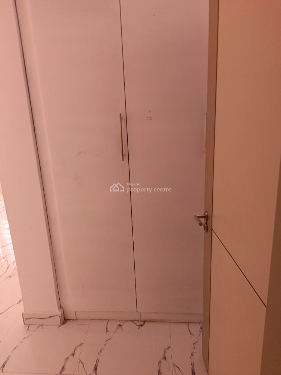 Clean Serviced 3 Bedroom Flat with Bq in a Serene Environment, By Gilmor Tarred Road, Jahi, Abuja, Flat / Apartment for Rent