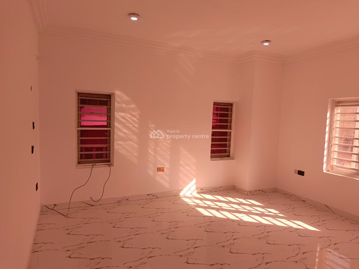 Clean Serviced 3 Bedroom Flat with Bq in a Serene Environment, By Gilmor Tarred Road, Jahi, Abuja, Flat / Apartment for Rent