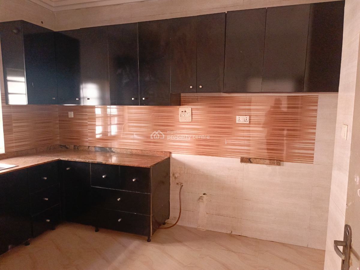 Clean Serviced 3 Bedroom Flat with Bq in a Serene Environment, By Gilmor Tarred Road, Jahi, Abuja, Flat / Apartment for Rent