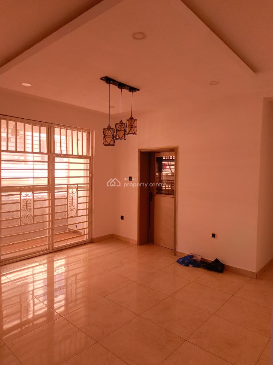 Clean Serviced 3 Bedroom Flat with Bq in a Serene Environment, By Gilmor Tarred Road, Jahi, Abuja, Flat / Apartment for Rent