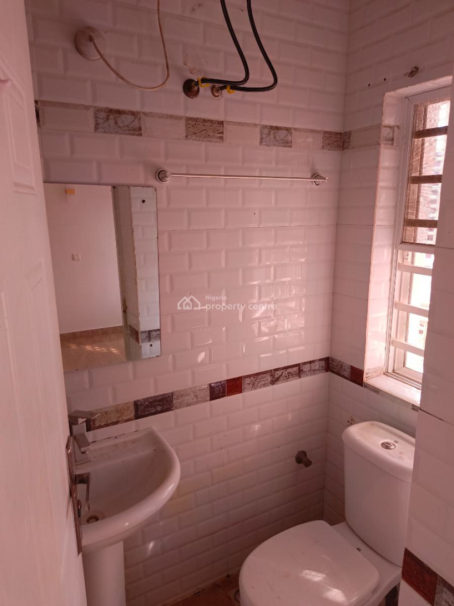 Clean Serviced 3 Bedroom Flat with Bq in a Serene Environment, By Gilmor Tarred Road, Jahi, Abuja, Flat / Apartment for Rent