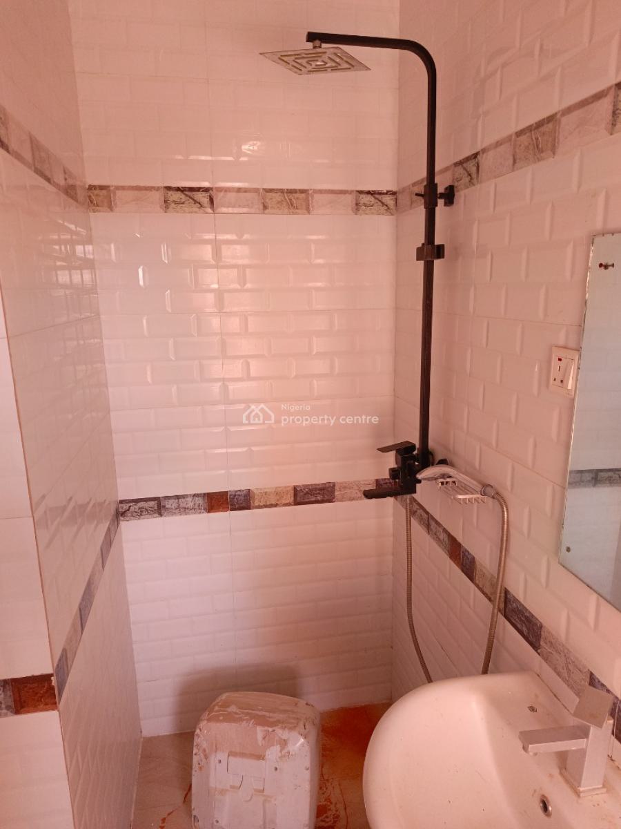 Clean Serviced 3 Bedroom Flat with Bq in a Serene Environment, By Gilmor Tarred Road, Jahi, Abuja, Flat / Apartment for Rent