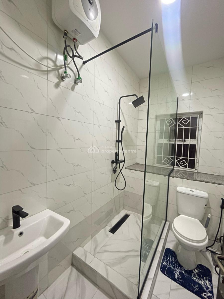 Lush 3 Bedroom Penthouse, Lekki Phase 1, Lekki, Lagos, Flat / Apartment Short Let