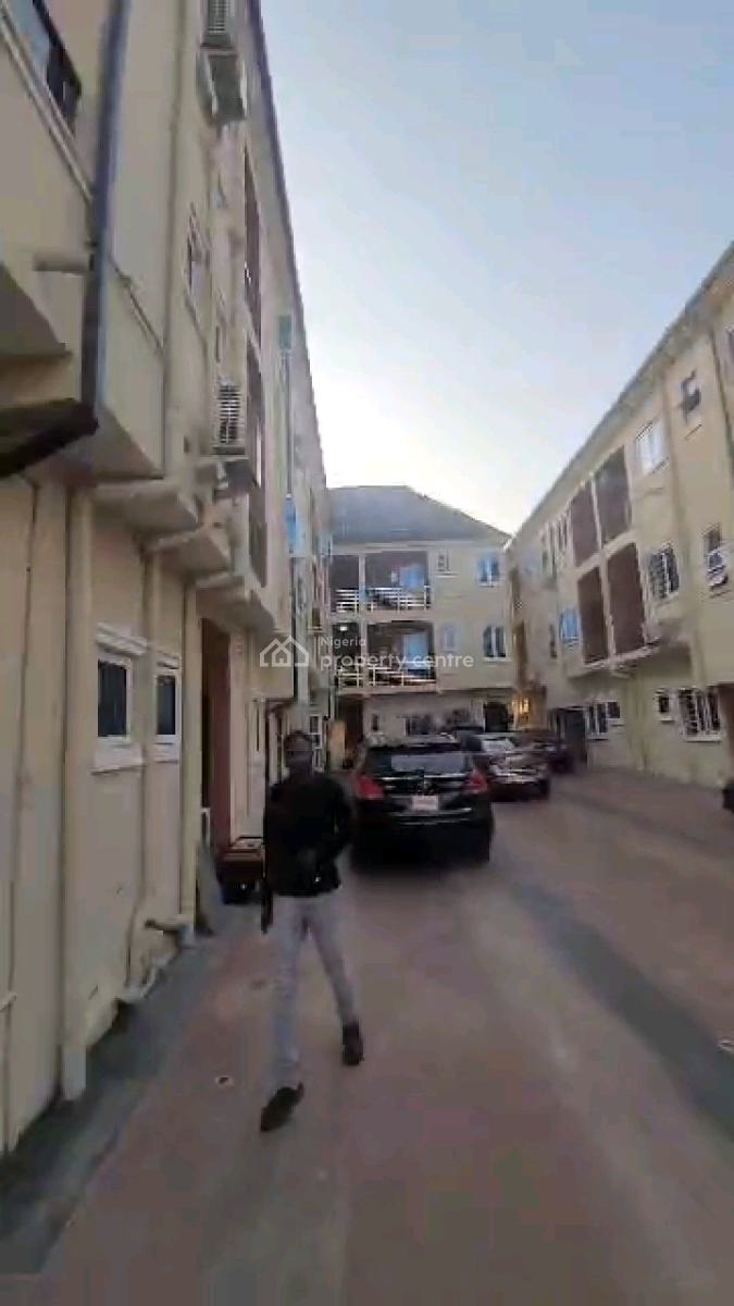 a Room Self Apartment, Onabola Street, Off Pedro Road, Pedro, Gbagada, Lagos, Self Contain (single Rooms) for Rent