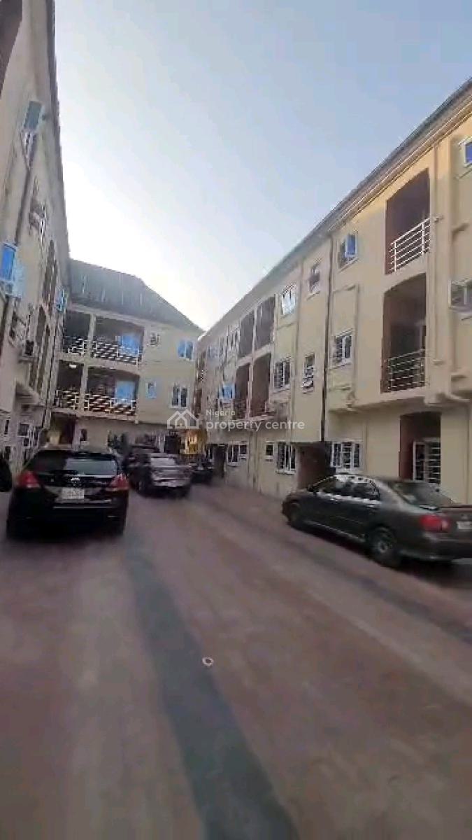 a Room Self Apartment, Onabola Street, Off Pedro Road, Pedro, Gbagada, Lagos, Self Contain (single Rooms) for Rent