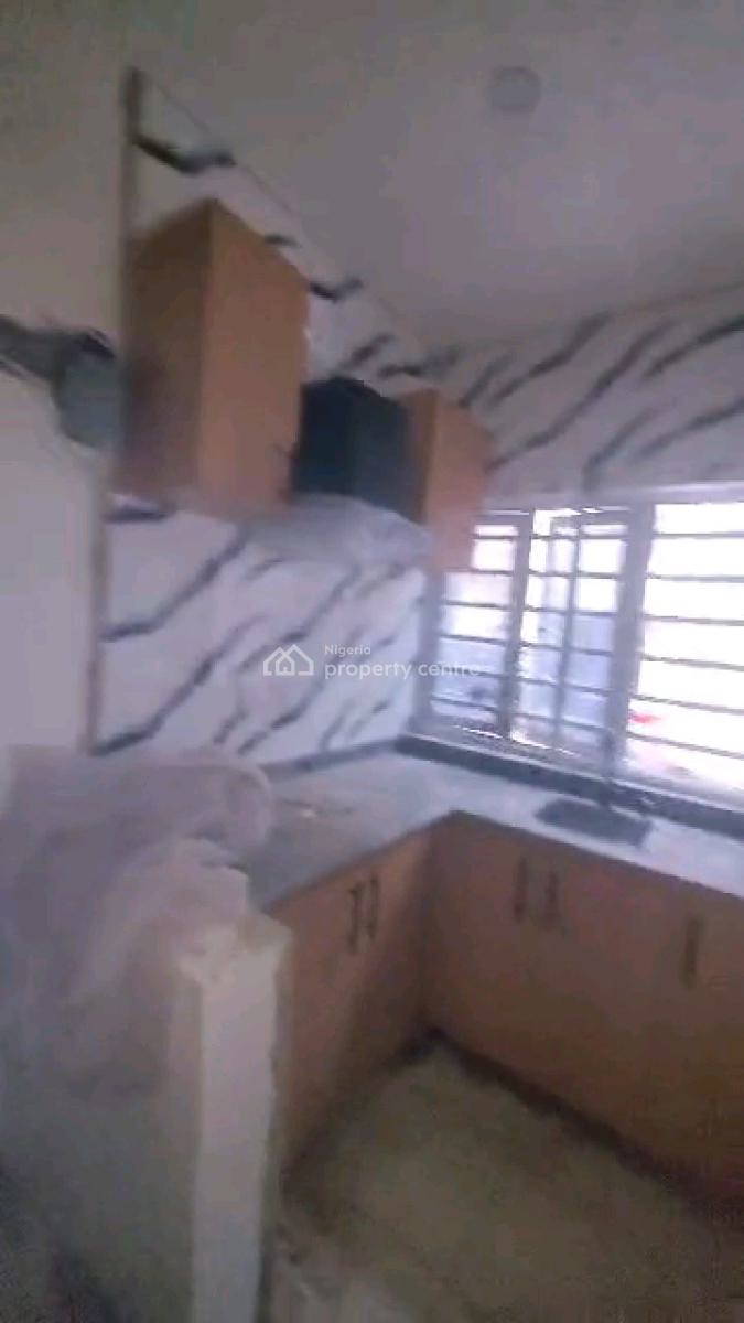 a Room Self Apartment, Onabola Street, Off Pedro Road, Pedro, Gbagada, Lagos, Self Contain (single Rooms) for Rent