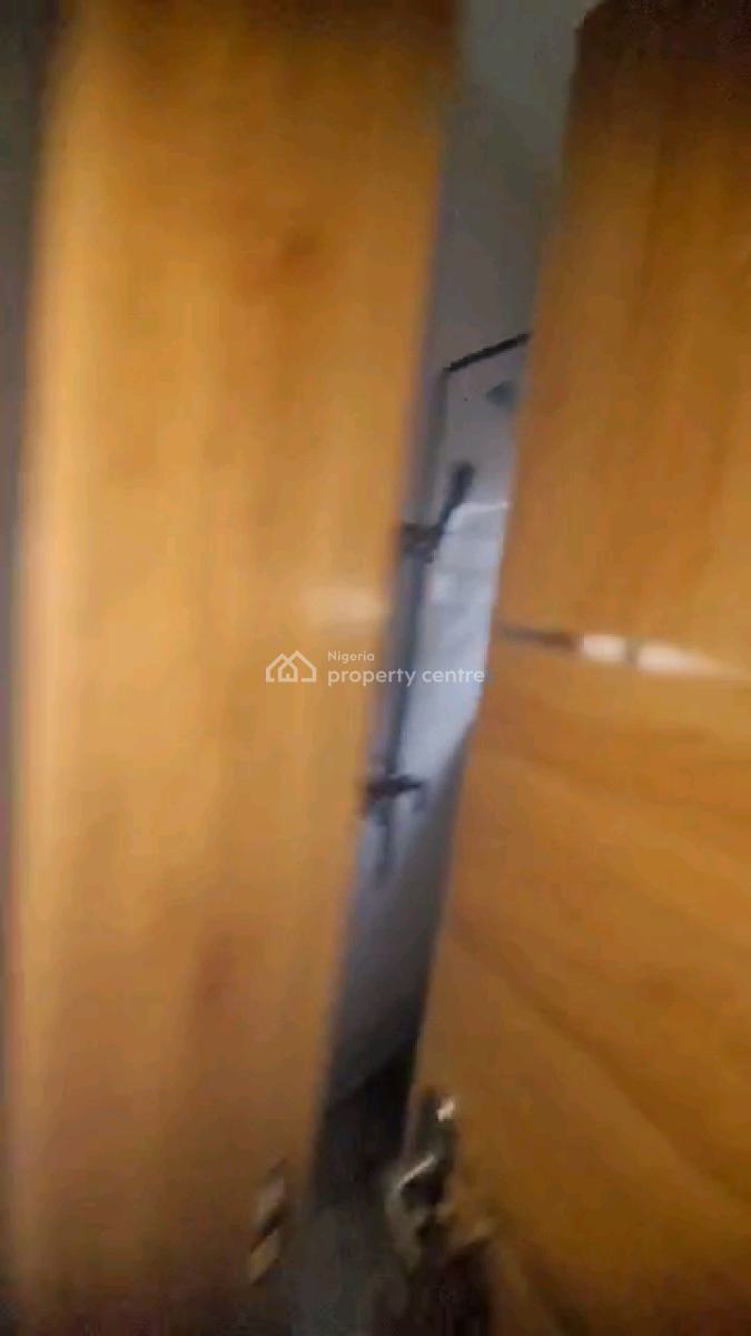 a Room Self Apartment, Onabola Street, Off Pedro Road, Pedro, Gbagada, Lagos, Self Contain (single Rooms) for Rent