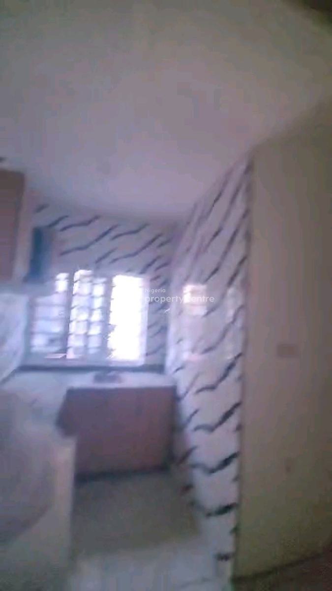 a Room Self Apartment, Onabola Street, Off Pedro Road, Pedro, Gbagada, Lagos, Self Contain (single Rooms) for Rent