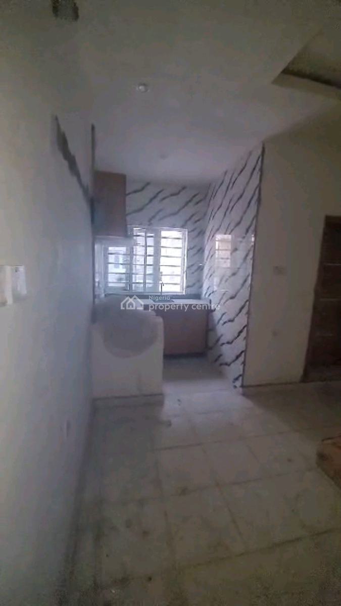 a Room Self Apartment, Onabola Street, Off Pedro Road, Pedro, Gbagada, Lagos, Self Contain (single Rooms) for Rent