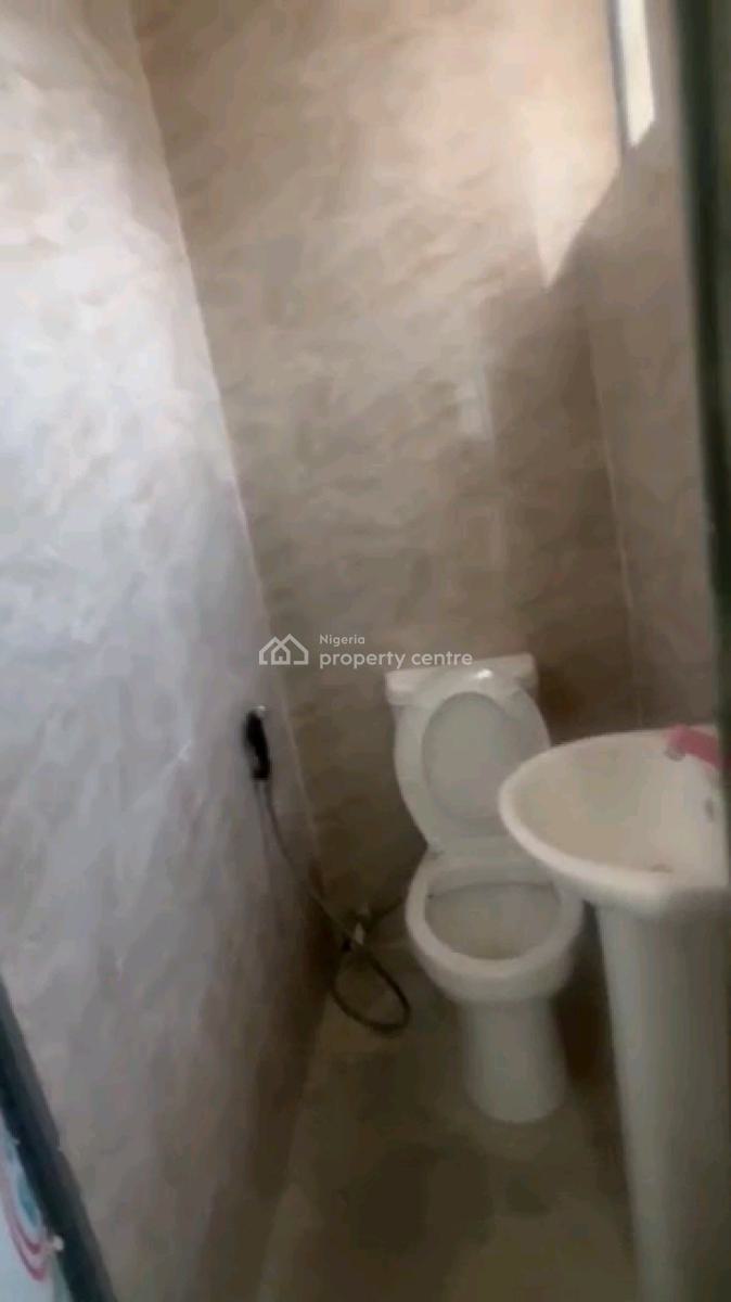 Standard and Spacious Miniflat, Makoko, Yaba, Lagos, Mini Flat (room and Parlour) for Rent