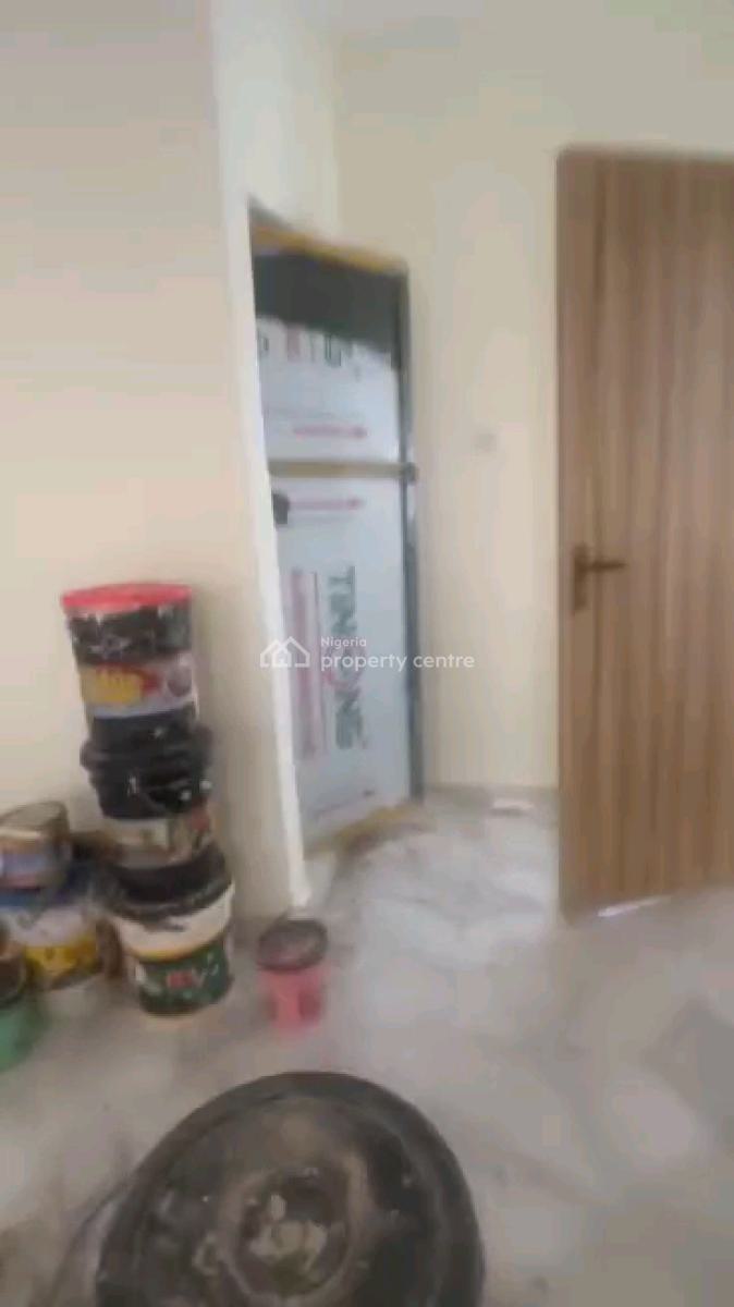 Standard and Spacious Miniflat, Makoko, Yaba, Lagos, Mini Flat (room and Parlour) for Rent