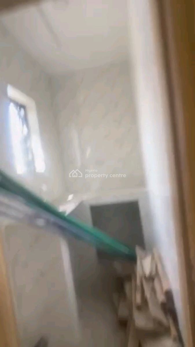 Standard and Spacious Miniflat, Makoko, Yaba, Lagos, Mini Flat (room and Parlour) for Rent