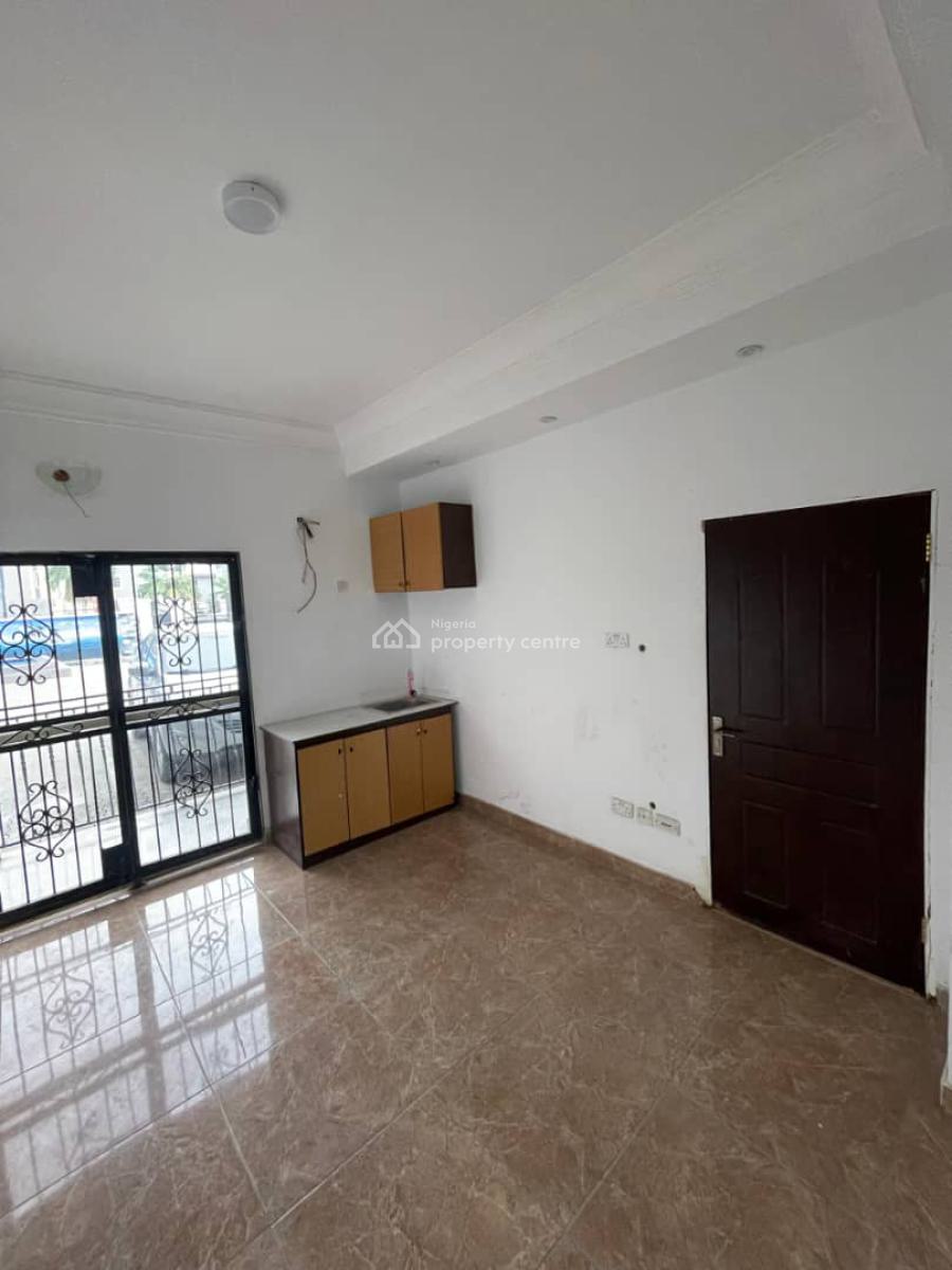 Serviced Mini Flat Apartment with Swimming Pool, Off Shoprite Road, Osapa, Lekki, Lagos, Mini Flat (room and Parlour) for Rent