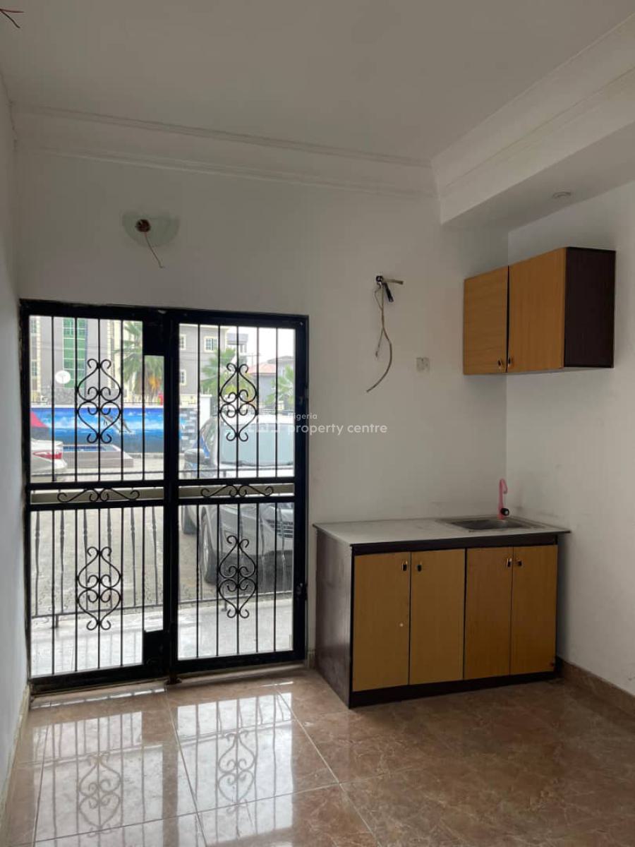 Serviced Mini Flat Apartment with Swimming Pool, Off Shoprite Road, Osapa, Lekki, Lagos, Mini Flat (room and Parlour) for Rent