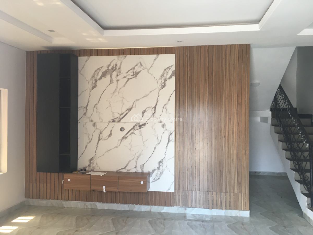 Healthy 3 Bedrooms Detached Duplex, Off Oluodo Road, Ebute, Ikorodu, Lagos, Terraced Duplex for Rent