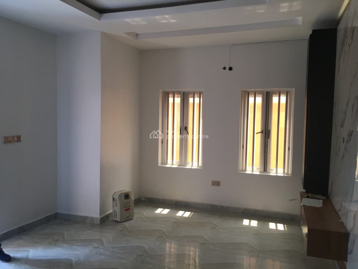 Healthy 3 Bedrooms Detached Duplex, Off Oluodo Road, Ebute, Ikorodu, Lagos, Terraced Duplex for Rent