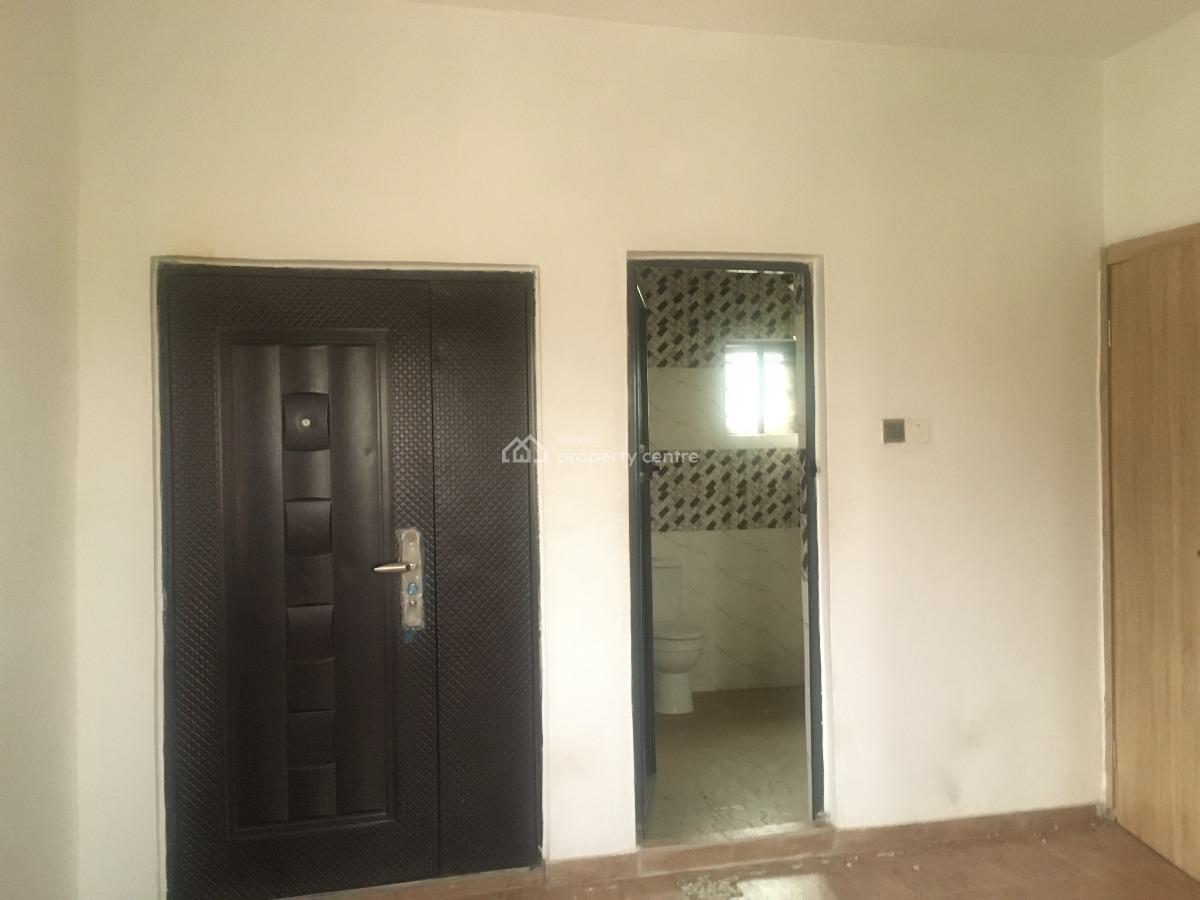 Healthy 3 Bedrooms Detached Duplex, Off Oluodo Road, Ebute, Ikorodu, Lagos, Detached Duplex for Rent