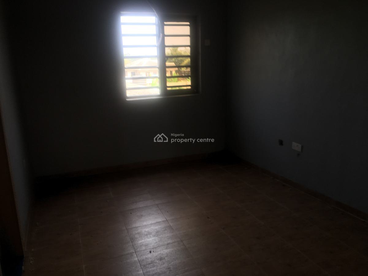 Healthy 3 Bedrooms Detached Duplex, Off Oluodo Road, Ebute, Ikorodu, Lagos, Detached Duplex for Rent