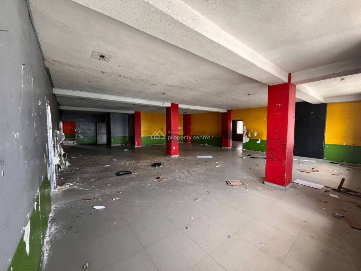 Open Plan Office Space on 8 Floor, Jibowu, Yaba, Lagos, Office Space for Rent