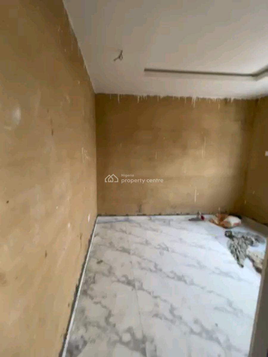 Standard Room Self Contain, Off Fetuga Street, Ladilak, Pedro, Gbagada, Lagos, Self Contain (single Rooms) for Rent