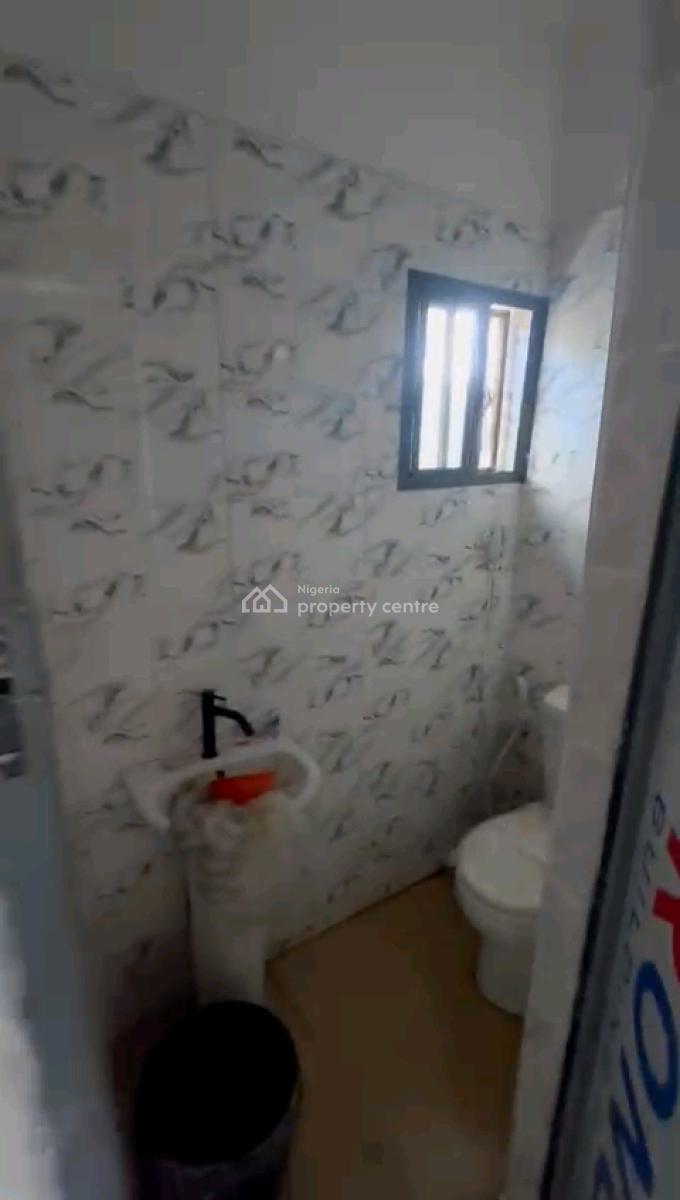 Newly Built Decent Spacious Mini Upflat and Down Flat with 2toilet, New Garage, Gbagada, Lagos, Mini Flat (room and Parlour) for Rent