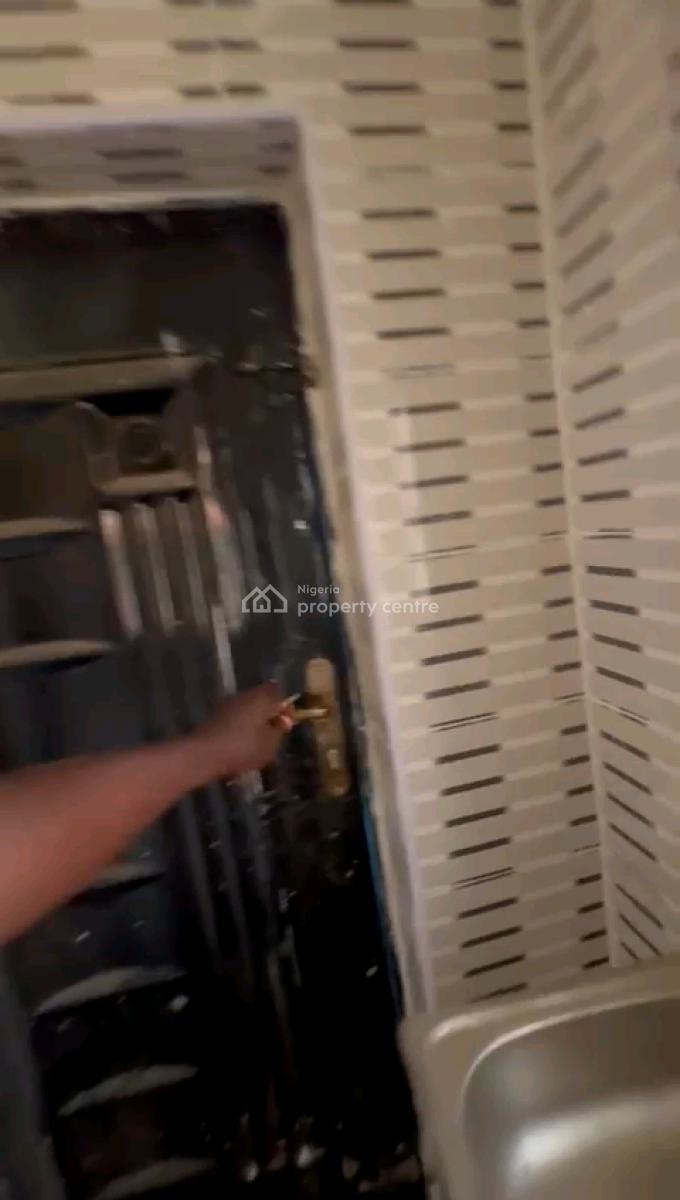 Newly Built Decent Spacious Mini Upflat and Down Flat with 2toilet, New Garage, Gbagada, Lagos, Mini Flat (room and Parlour) for Rent