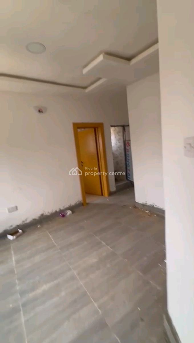 Newly Built Decent Spacious Mini Upflat and Down Flat with 2toilet, New Garage, Gbagada, Lagos, Mini Flat (room and Parlour) for Rent