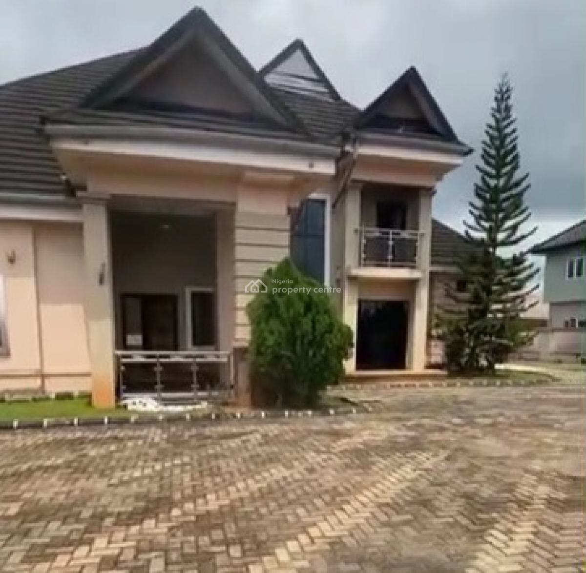 4bedroom Penthouse Bungalow with 2 Parlours 100ft By 100ft Land, Ebo Quarters By Market Square, Off Airport Road, Benin, Oredo, Edo, House for Sale
