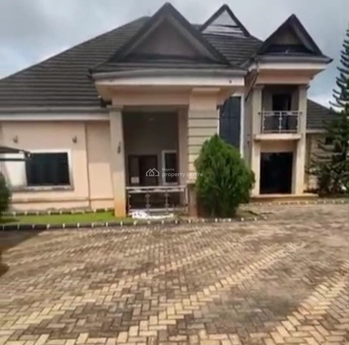 4bedroom Penthouse Bungalow with 2 Parlours 100ft By 100ft Land, Ebo Quarters By Market Square, Off Airport Road, Benin, Oredo, Edo, House for Sale