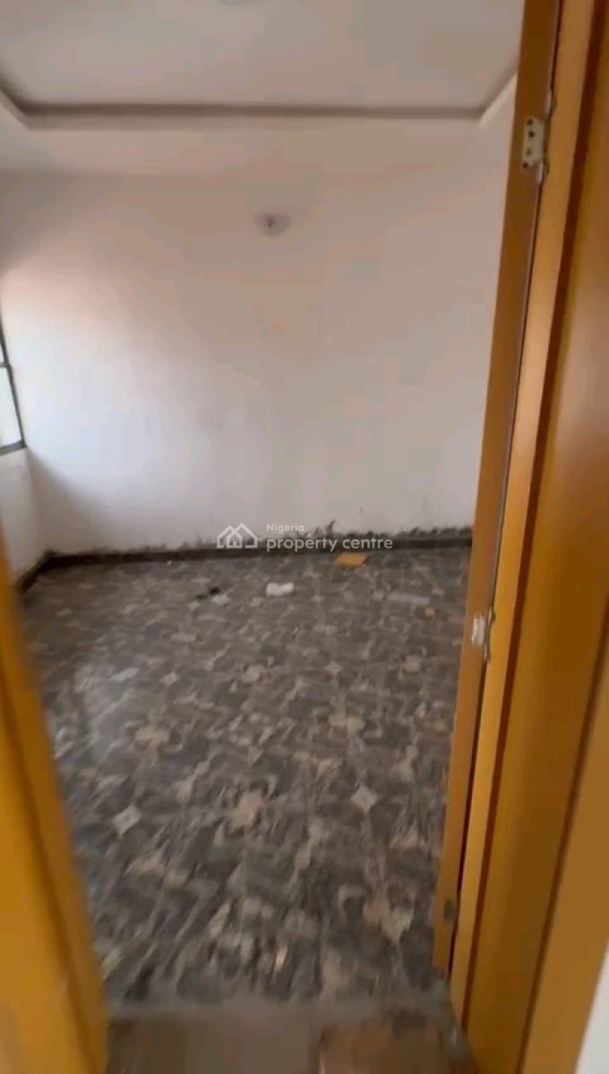 Newly Built Decent Spacious Mini Upflat and Down Flat with 2toilet, New Garage, Gbagada, Lagos, Mini Flat (room and Parlour) for Rent