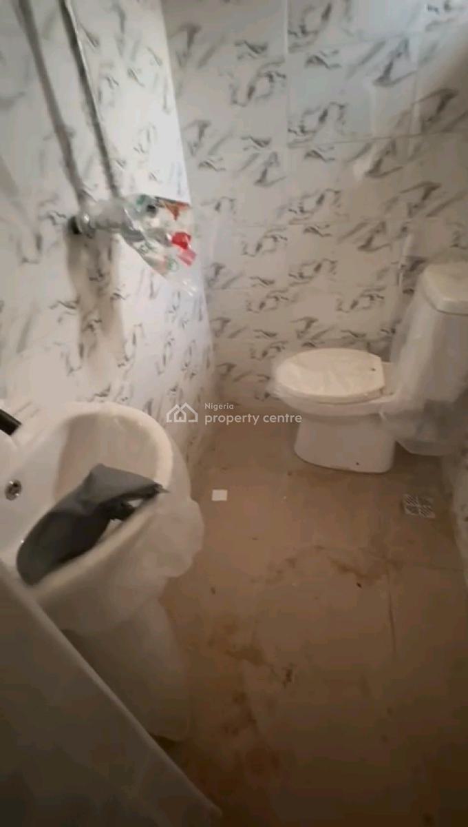 Newly Built Decent Spacious Mini Upflat and Down Flat with 2toilet, New Garage, Gbagada, Lagos, Mini Flat (room and Parlour) for Rent